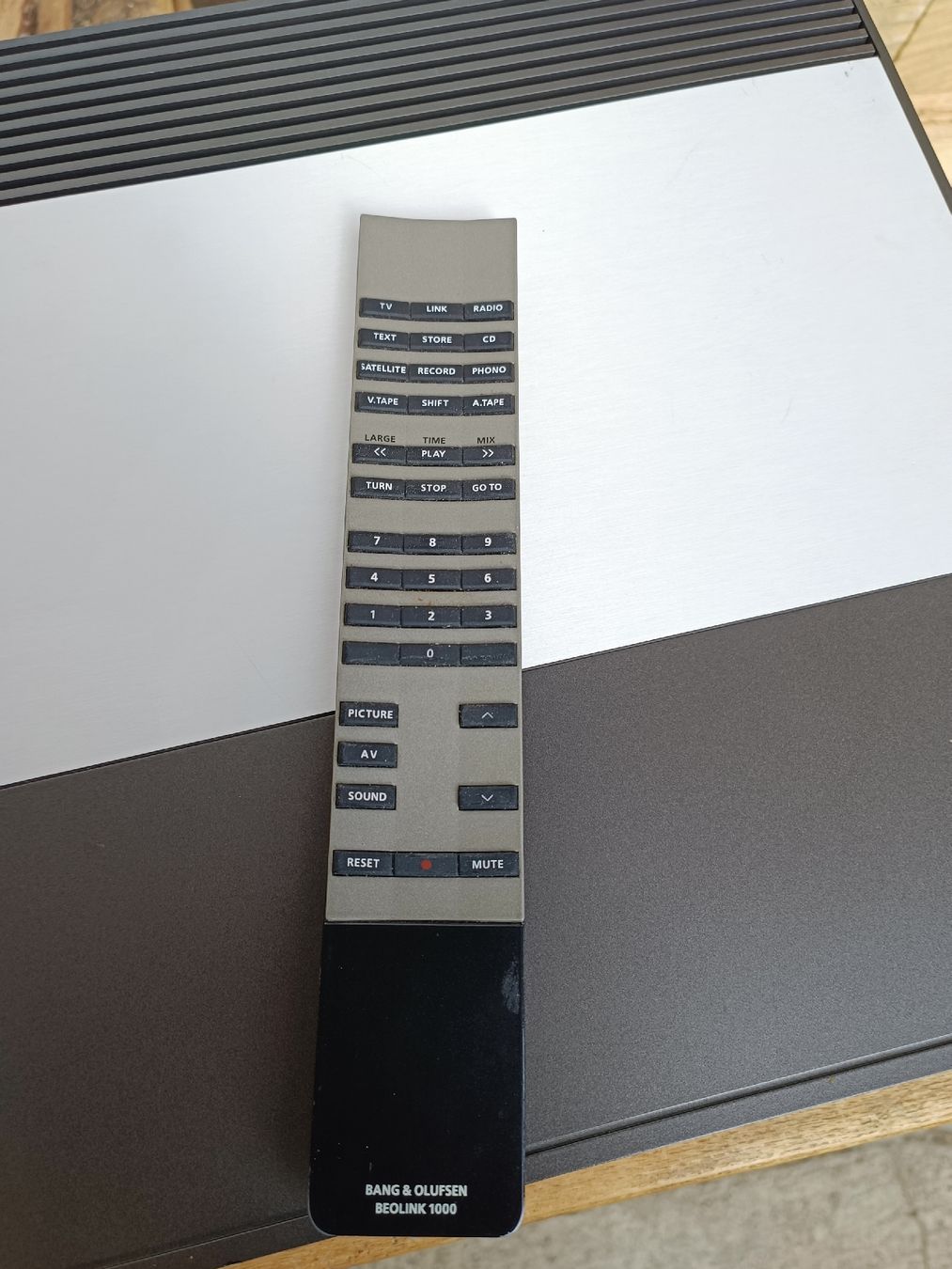 Bang & Olufsen Multimediaplayer & Streamer: Bang&Olufsen Beomaster 5500 – Gebraucht aus Steffisburg von zulg03 9