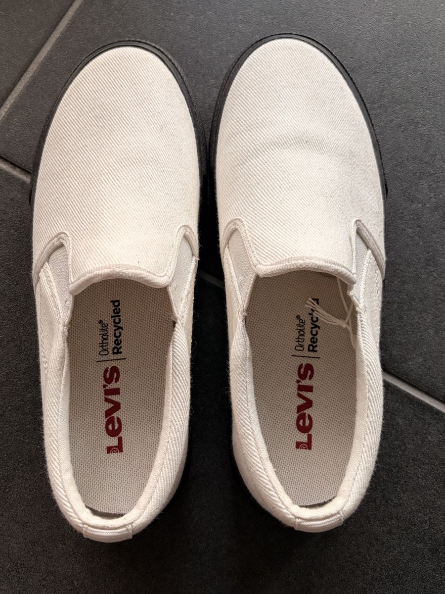 Levi's Scarpe da donna: SLIPPERS LEVIS WEISS GRÖSSE 37 – Nuovo (secondo la descrizione) da Interlaken venduto da PrincessJill