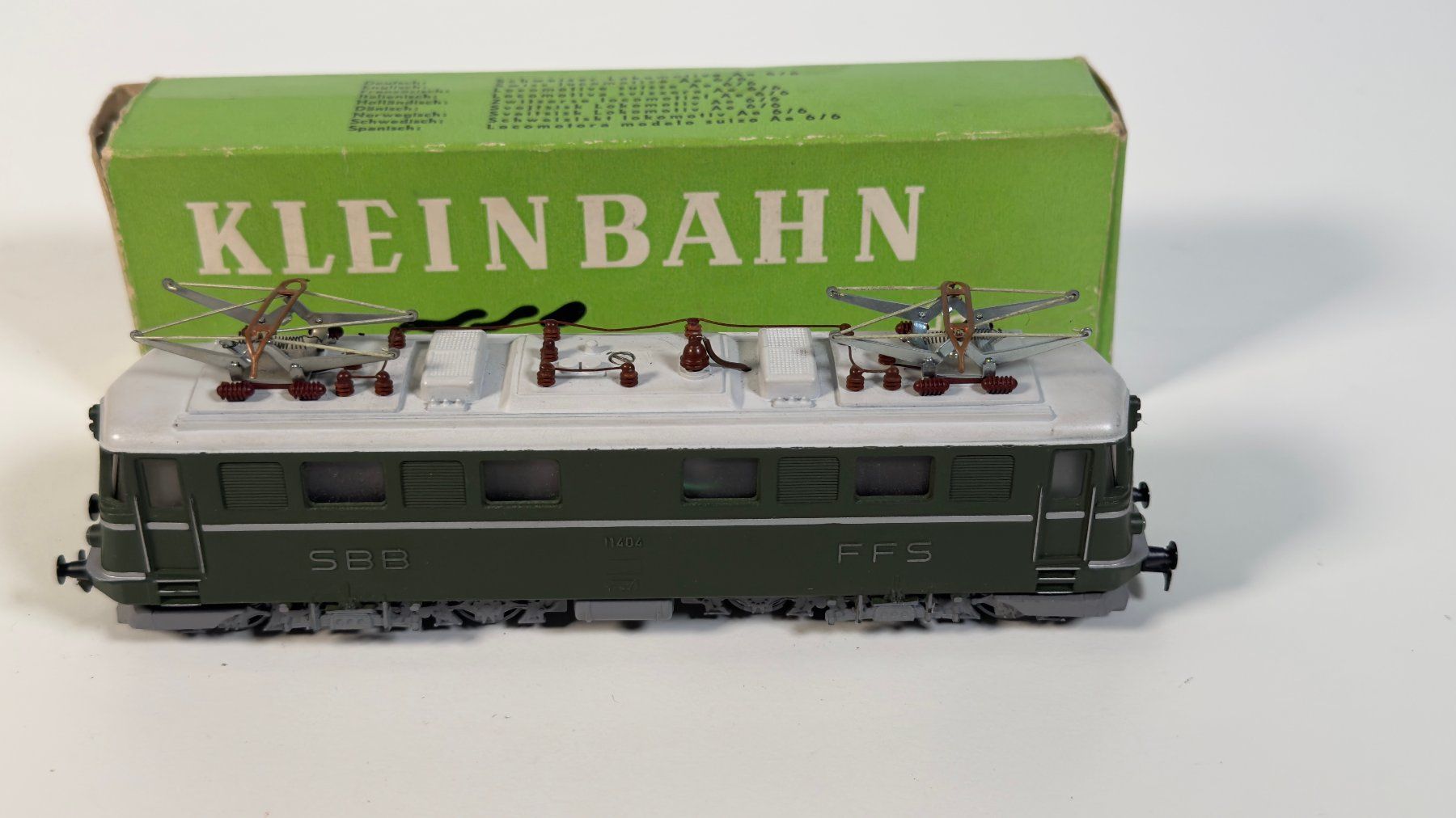 Kleinbahn Modellini di ferrovie: Kleinbahn Ae 6/6 der SBB – Usato da Zürich venduto da Hedwig-steig 6
