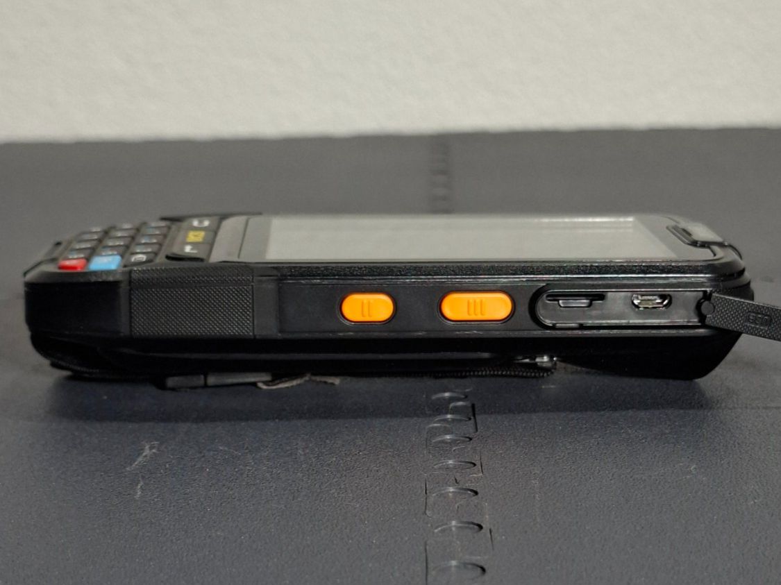 Palmari: Terminal mobile PDA professionnel— scanner code-barres 1D/2D – Usato da Villars-Ste-Croix venduto da pau_8fls 4
