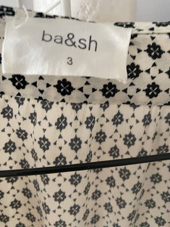 Ba&Sh Robes: Ba&sh taille 3 – D'occasion à Renens VD par siric1996 4