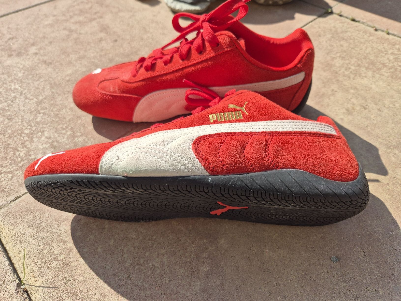Scarpe da uomo: Puma Schuhe Rot Grösse 40.5 neuwertig – Nuovo (secondo la descrizione) da Domat/Ems venduto da ver_7q9b 2