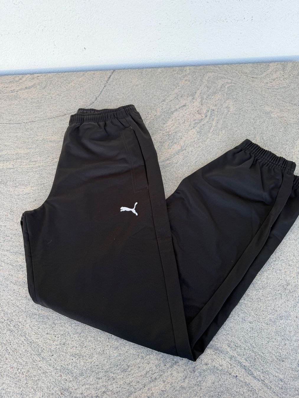 Puma Completi: PUMA Trainingsanzug Grösse S - Regular Fit - NEU! – Usato da Geroldswil venduto da Jeremy11 1