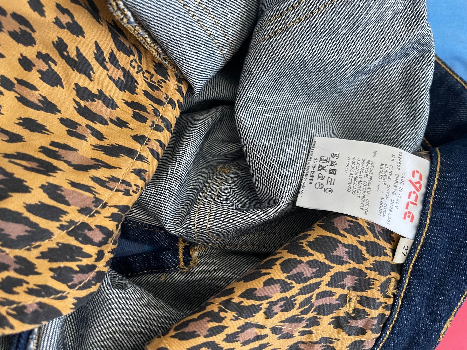 Jeans: Jeansshorts – Usato da Zürich venduto da zki_yzj7 4
