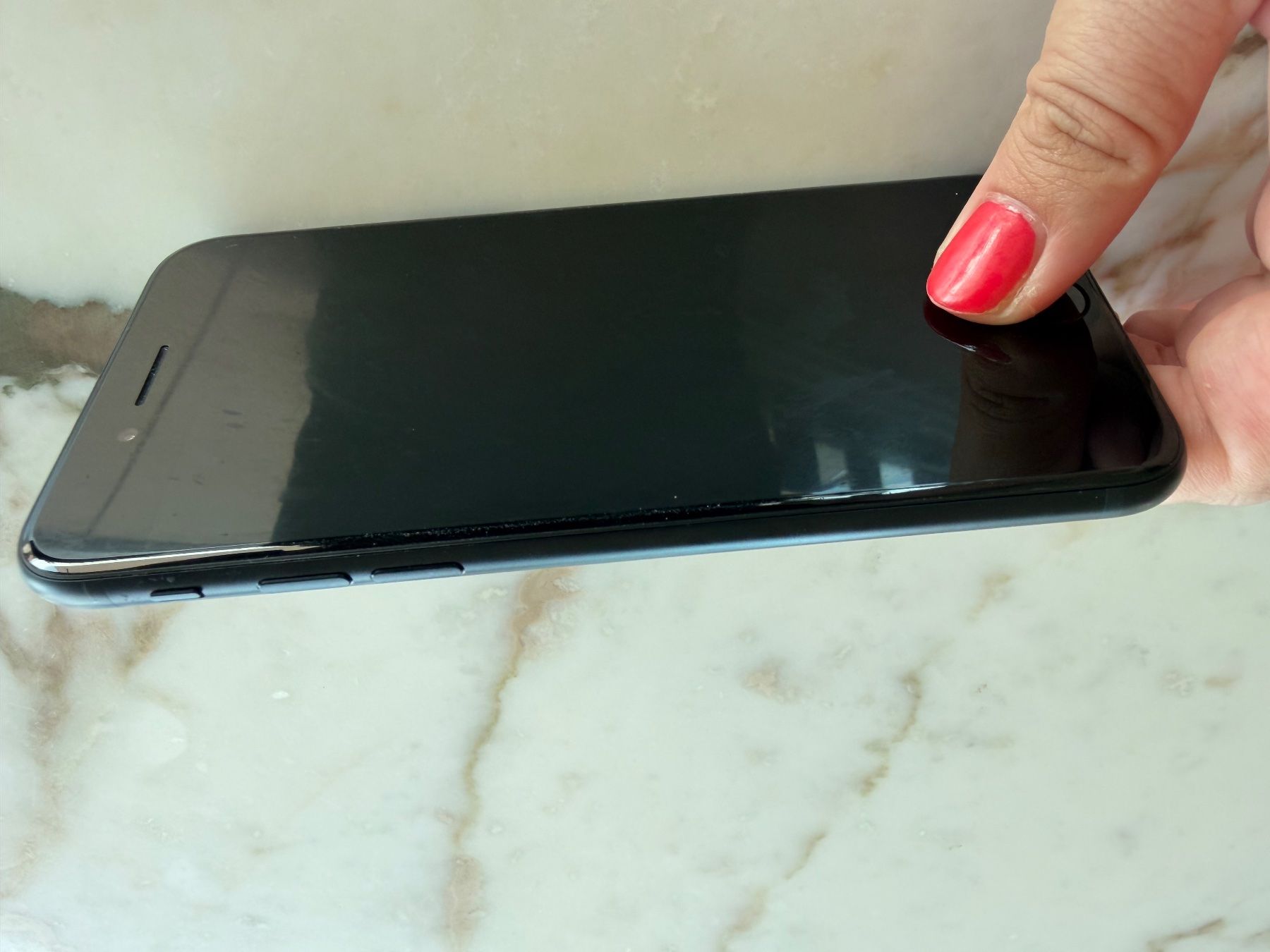 Apple Telefoni cellulari / Smartphones: iPhone SE Midnight 64GB Batterie 96% – Usato da Scherzingen venduto da oli_9rjp 3