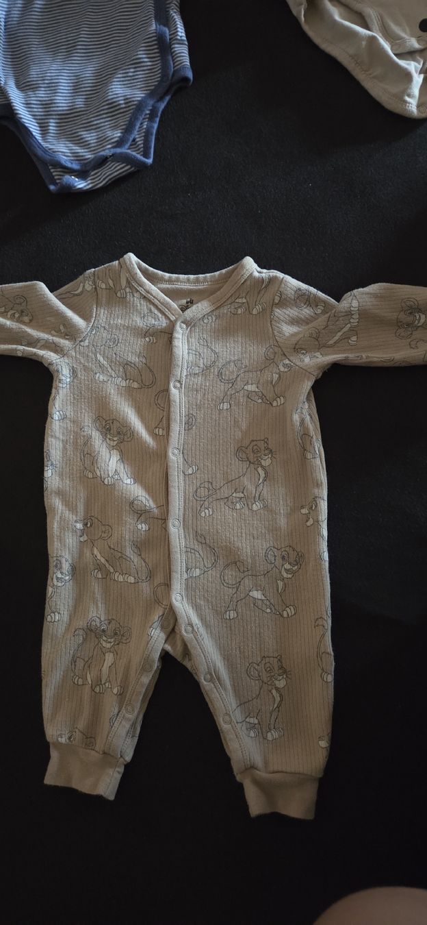 C&A Pyjamas & Ähnliches: Body Strampler beige Grösse 62 gebraucht – Gebraucht aus Effretikon von amo_2qdn