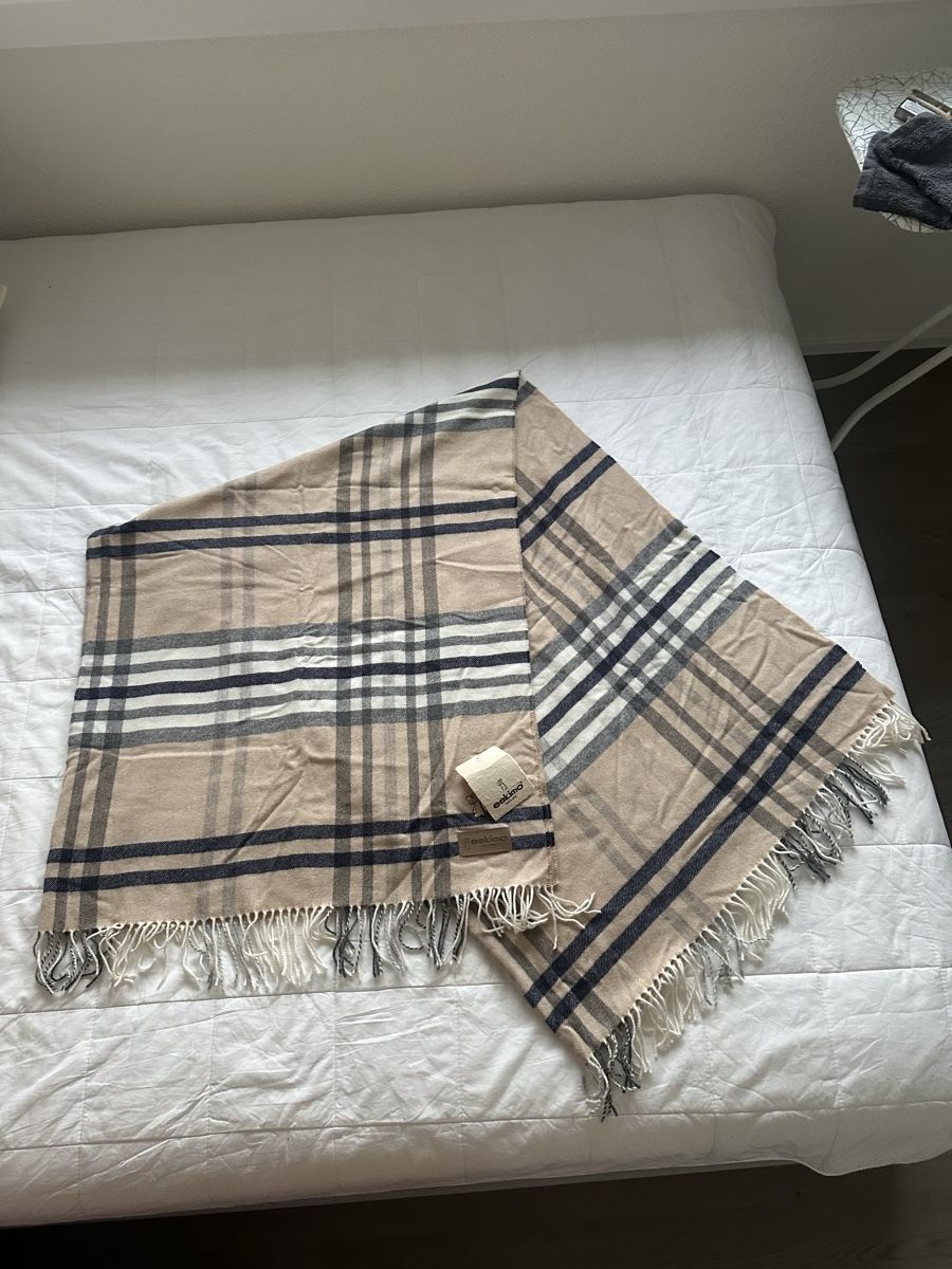 Foulards & écharpes: Écharpe Eskimo à carreaux – Neuf (Voir description) à Geroldswil par MeganeMegane 2