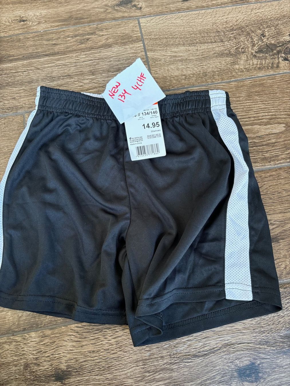 Pantaloni: Neu Gym shorts 134 – Usato da Schönenbuch venduto da ver_58wg