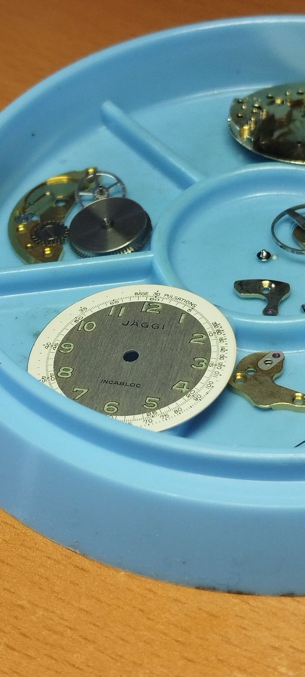 Orologi: montre pendentif infirmière jaggi – Usato da La Chaux-de-Fonds venduto da jac_9llg 7