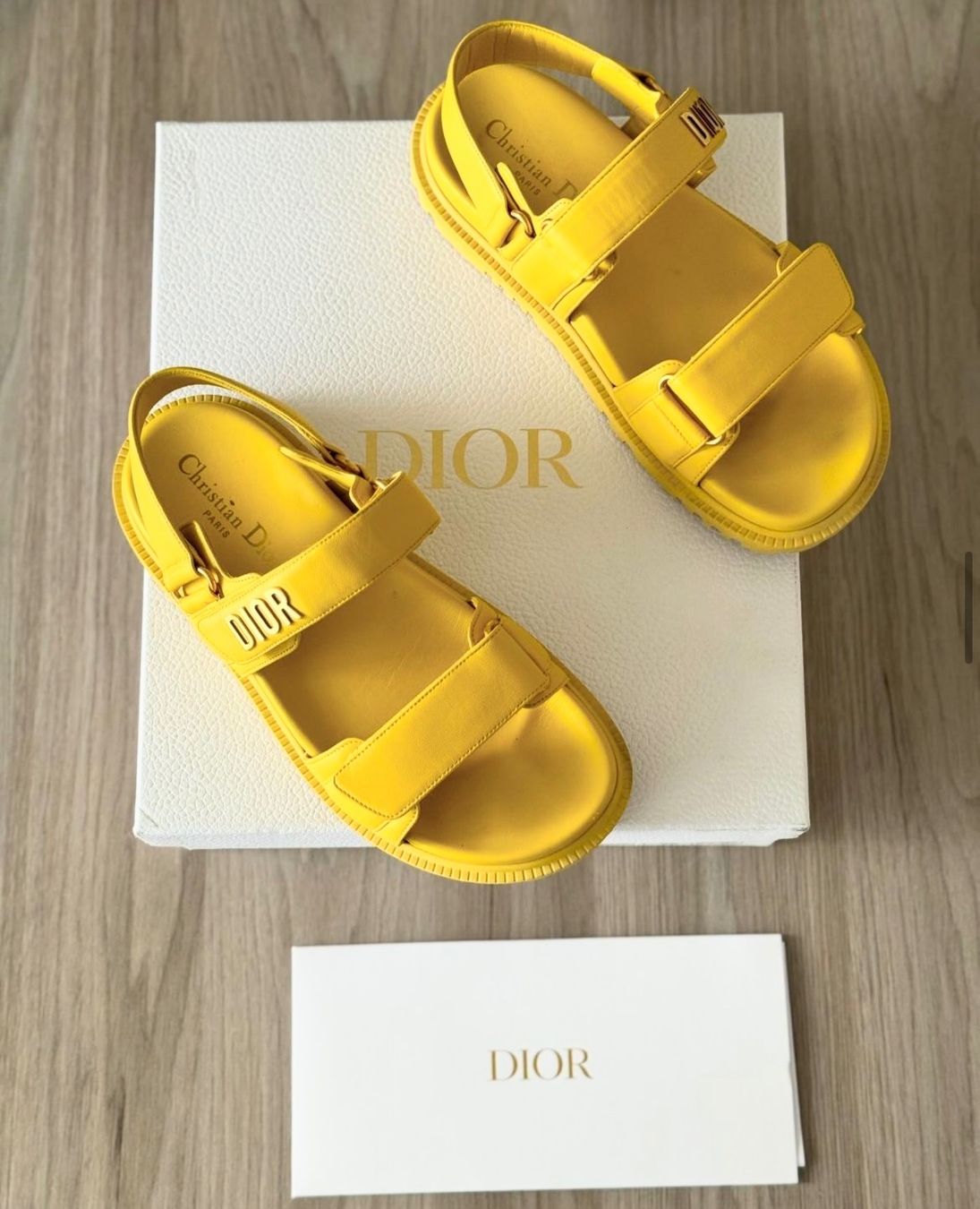 Dior Scarpe da donna: Dioract sandales taille 38 – Usato da Lutry venduto da roxypoxy