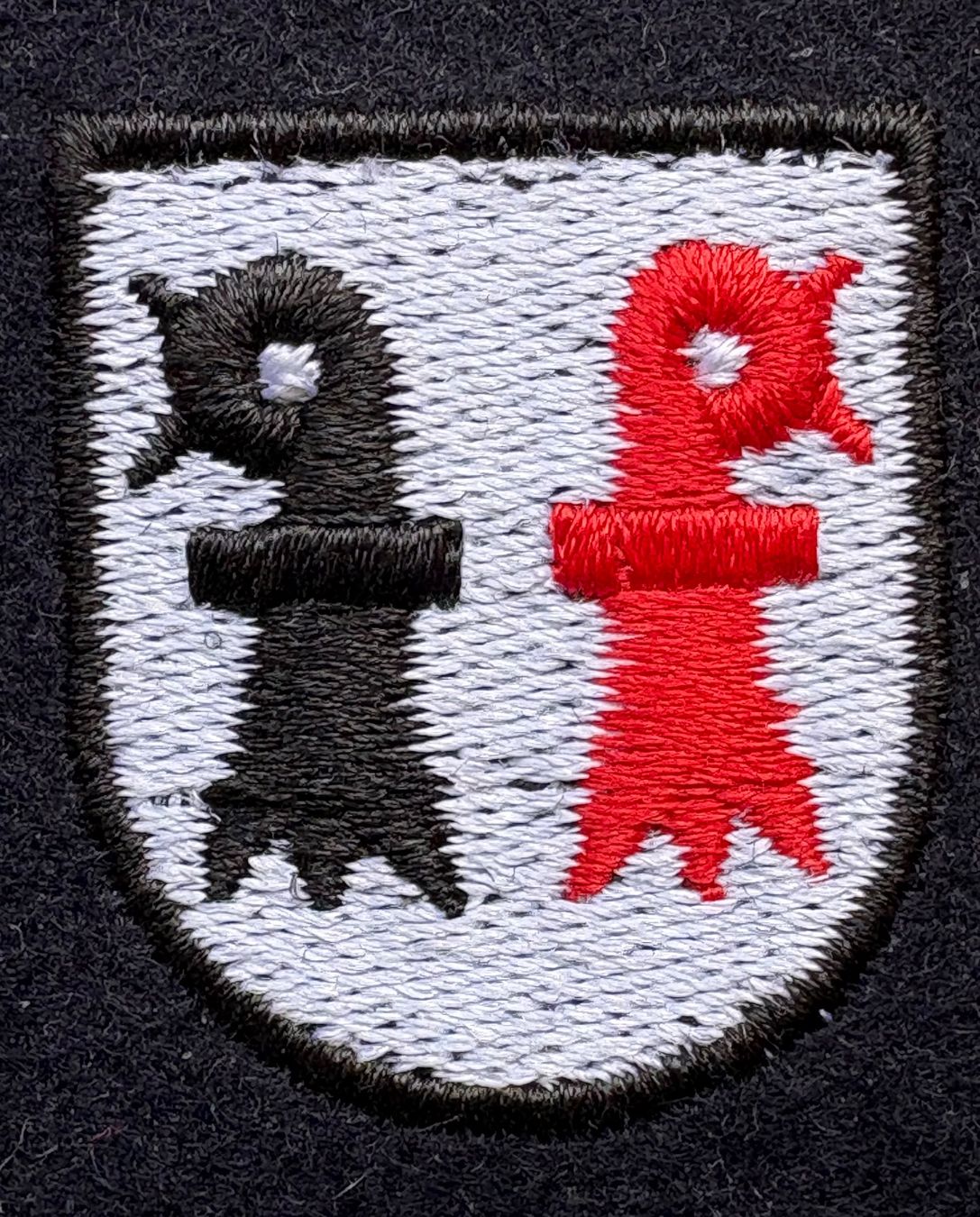 Uniformi: Achselpatten zu Uniform von  Polizeichor beider Basel – Usato da Basel venduto da mogi01 3
