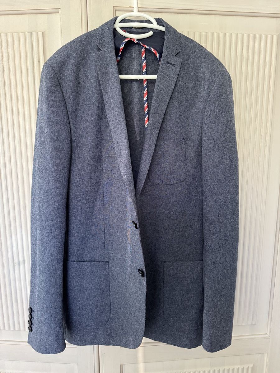 Giacche: Men’s blazer navy , worn once – Nuovo (secondo la descrizione) da Zollikerberg venduto da rut_bsj6