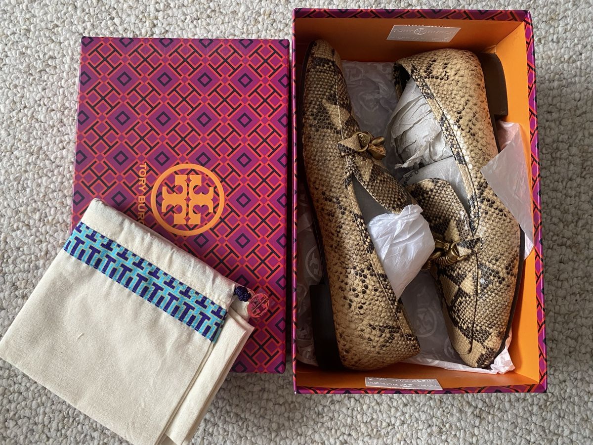 Tory Burch Damenschuhe: Tory Burch Jessa Loafer Python-Print – Neu (gemäss Beschreibung) aus Aesch BL von Gamazoru 4