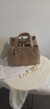 Dior Toujours Tasche Macrocannage Kalbsleder in Kamelbraun