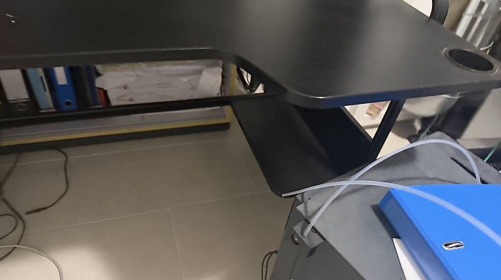 Scrivanie: Computertisch (für Gamer) – Usato da Zürich venduto da oli_k9tl 2