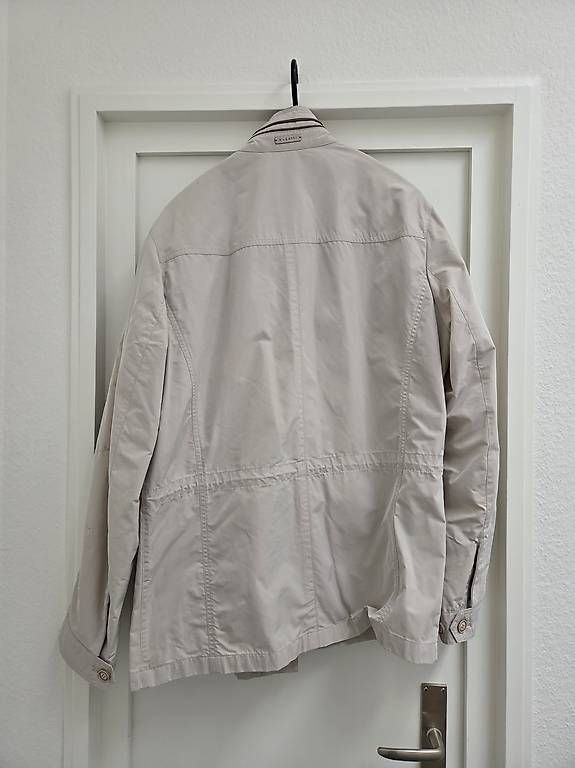 Bugatti Giacche: Bugatti Übergangsjacke, Herren, creme, Gr M/L – Nuovo (secondo la descrizione) da Baden venduto da TA2222 1