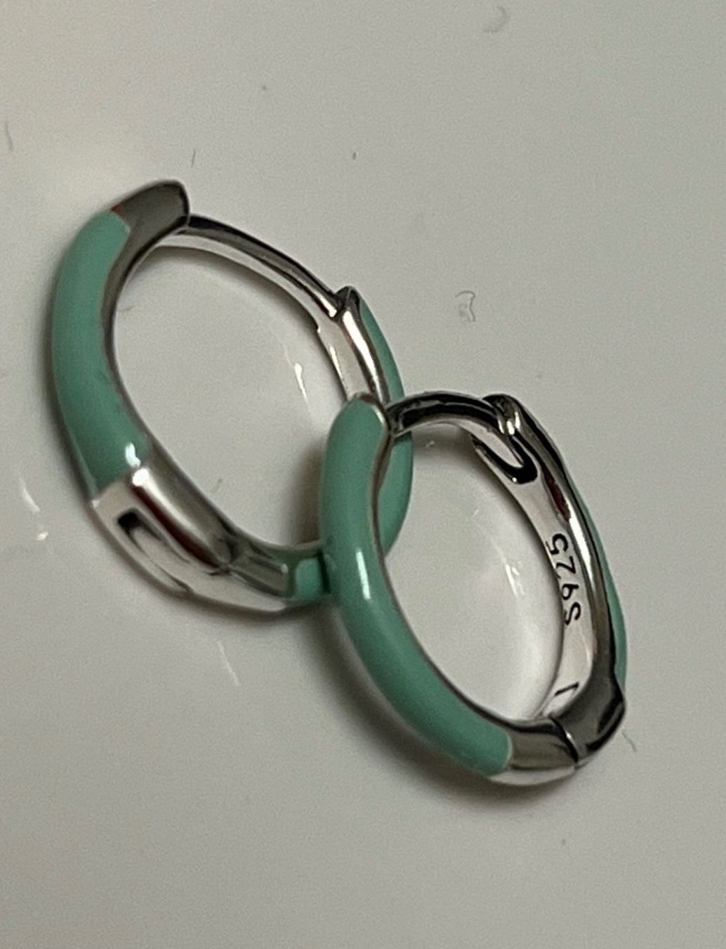 Ohrringe & -stecker: Kleine Sterlingsilberkreolen – Neu (gemäss Beschreibung) aus Birmenstorf AG von BMW.M5