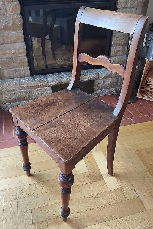 Tables: Table basse et 2 chaises  – D'occasion à Les Monts-de-Corsier par chouyia18 2