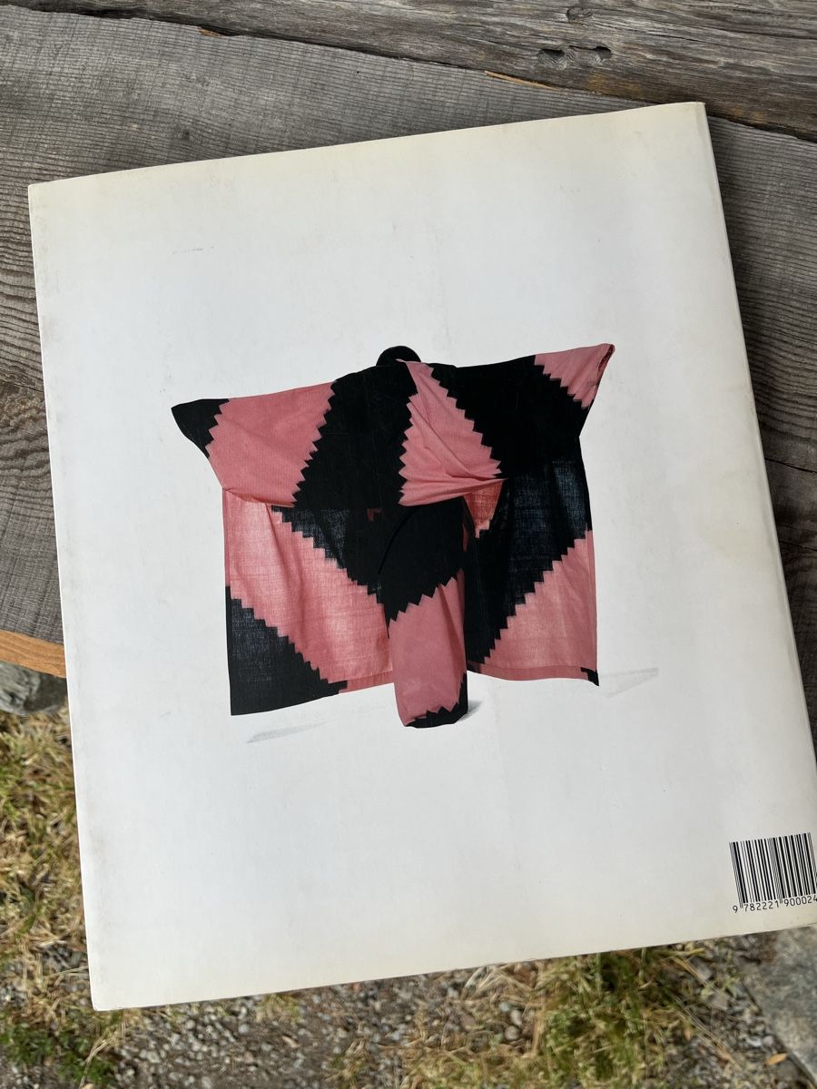 Libri: Issey Miyake - livre rare – Usato da Euseigne venduto da so.ART 1