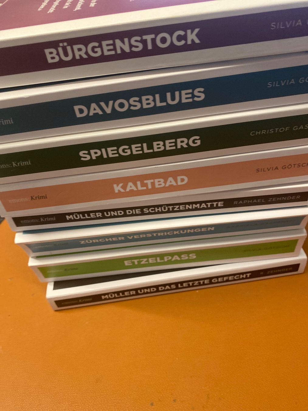 Bücher: 8 Schweizer Regionalkrimis emons Verlag – Gebraucht aus Erlinsbach SO von Silverstorm 4