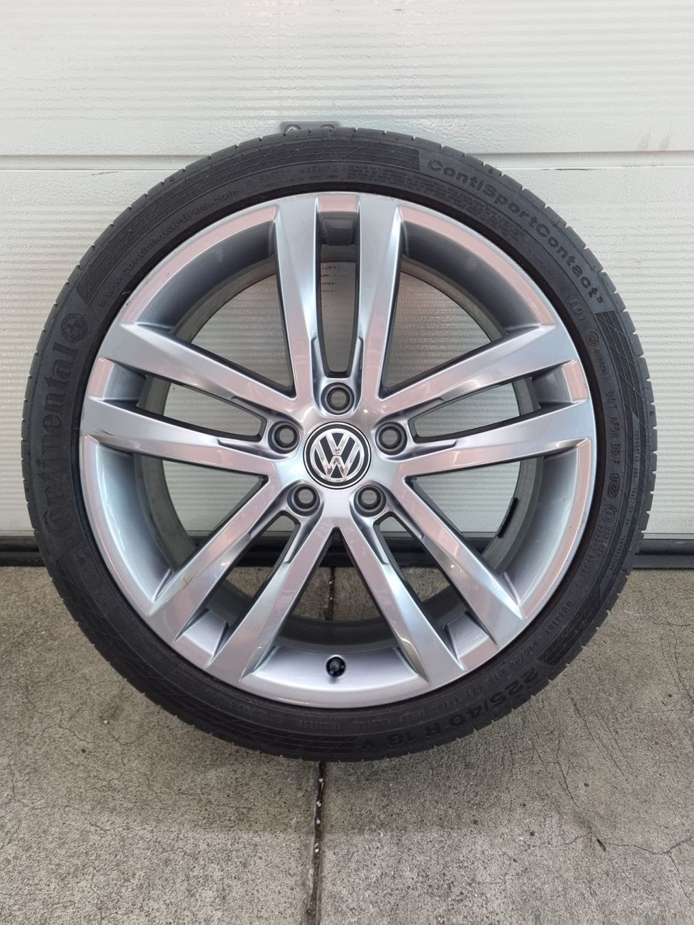 Volkswagen Pneumatici & Ruote complete: VW Golf 7 GTI Sommerräder – Usato da Kirchdorf AG venduto da Cartastic_AG 4