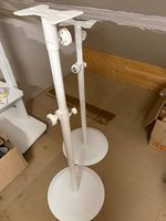 K&M Distanzstangen mit Bodenplatten und Aufsätze