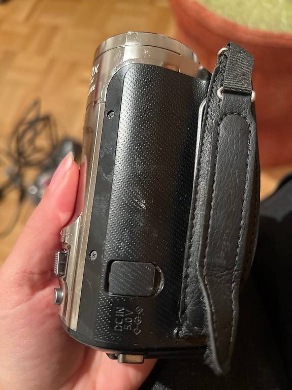 Panasonic Camcorder: Handliche Videokamera Panasonic, kompatibel mit Mac – Gebraucht aus Bottmingen von bibipap 1