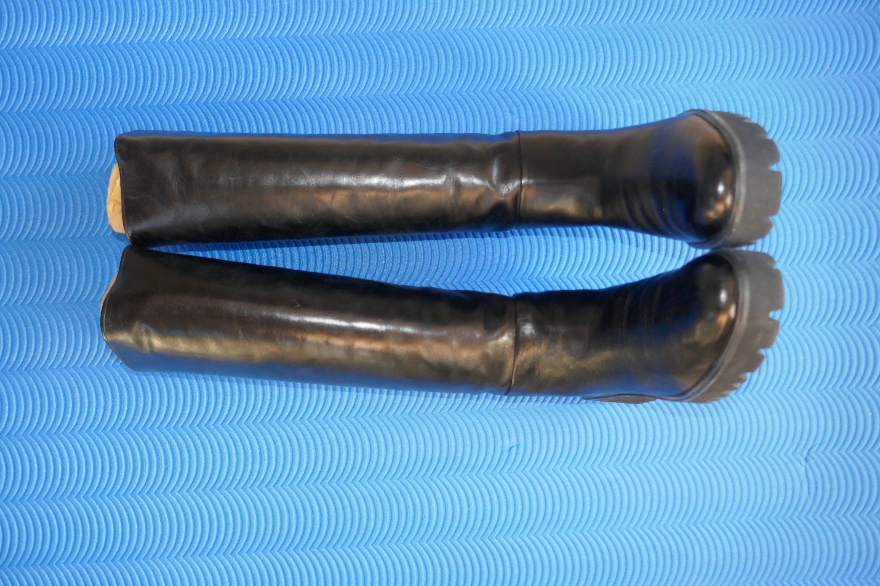 Herrenschuhe: SeXy Homers TinY  Stiefel Echt- Leder schwarz Gr. 43 – Neu und originalverpackt aus Hinwil von 4you66 8