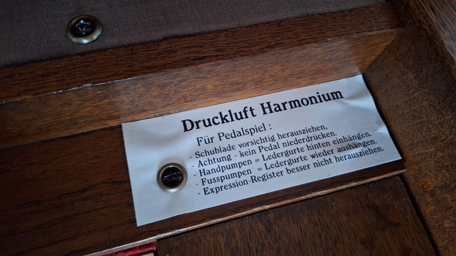 Vintage Strumenti musicali: altes Harmonium Vintage – Usato da Seewen SZ venduto da shaky01 7