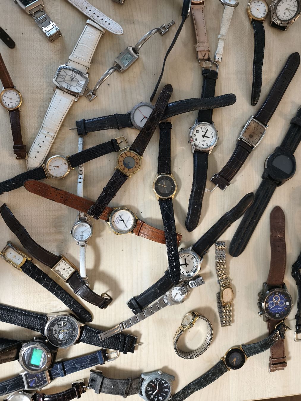 Uhren: Armbanduhr  – Gebraucht aus Kreuzlingen von dad_9x7b 3