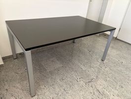 Grosser Design Tisch / Büro- oder Esstisch