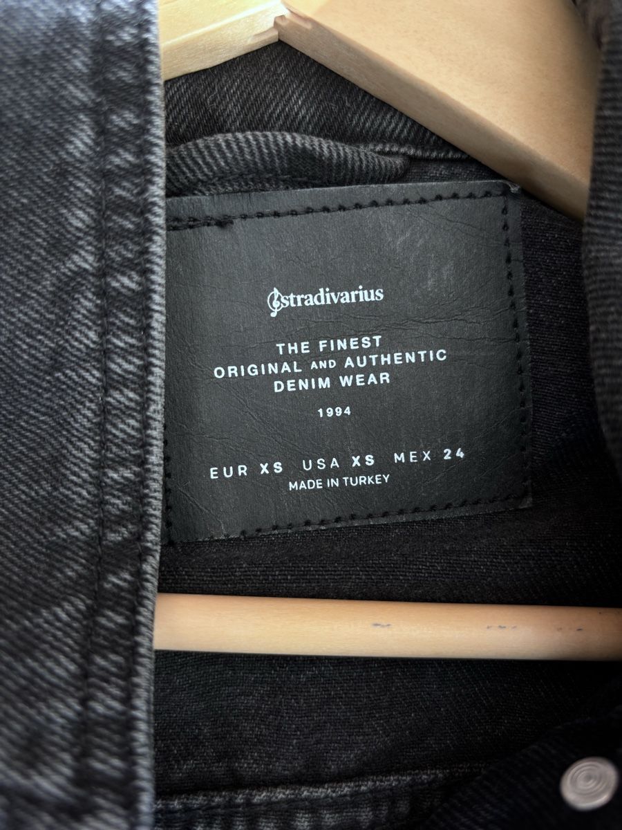 Stradivarius Jacken: Stradivarius Jäckchen Damen – Gebraucht aus Jona von yan_sg85 2
