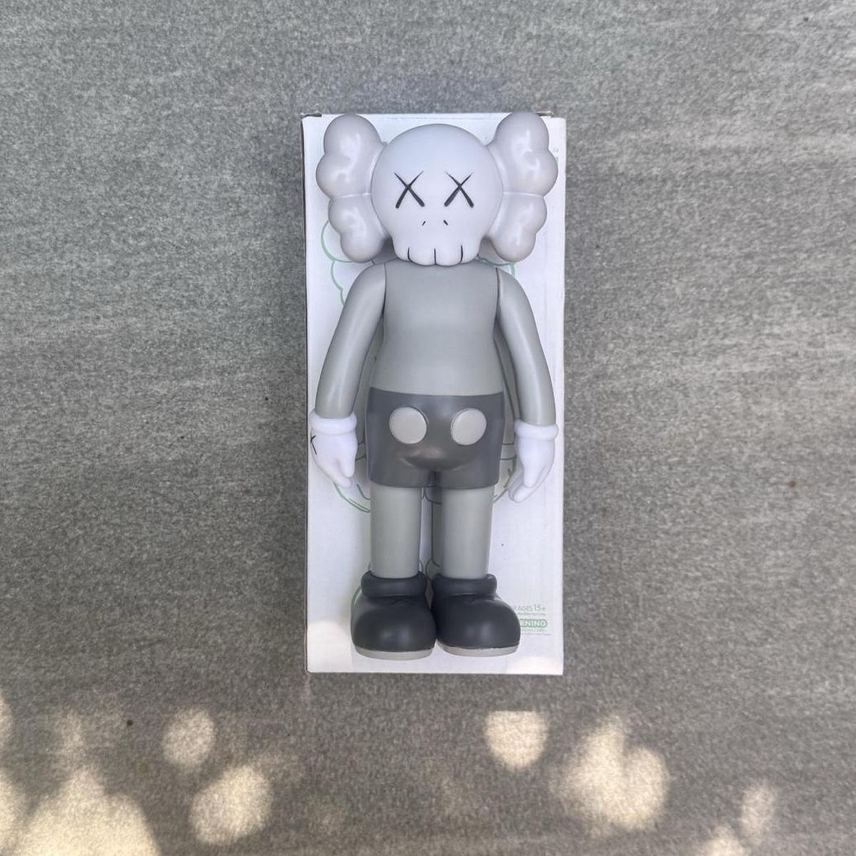 Figuren: KAWS Companion Figure - Grey Edition – Neu und originalverpackt aus Caviano von reselleo21 1