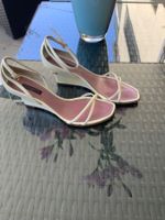 Louis Vuitton Sandalen cremeweiss Grösse 36 guter Zustand