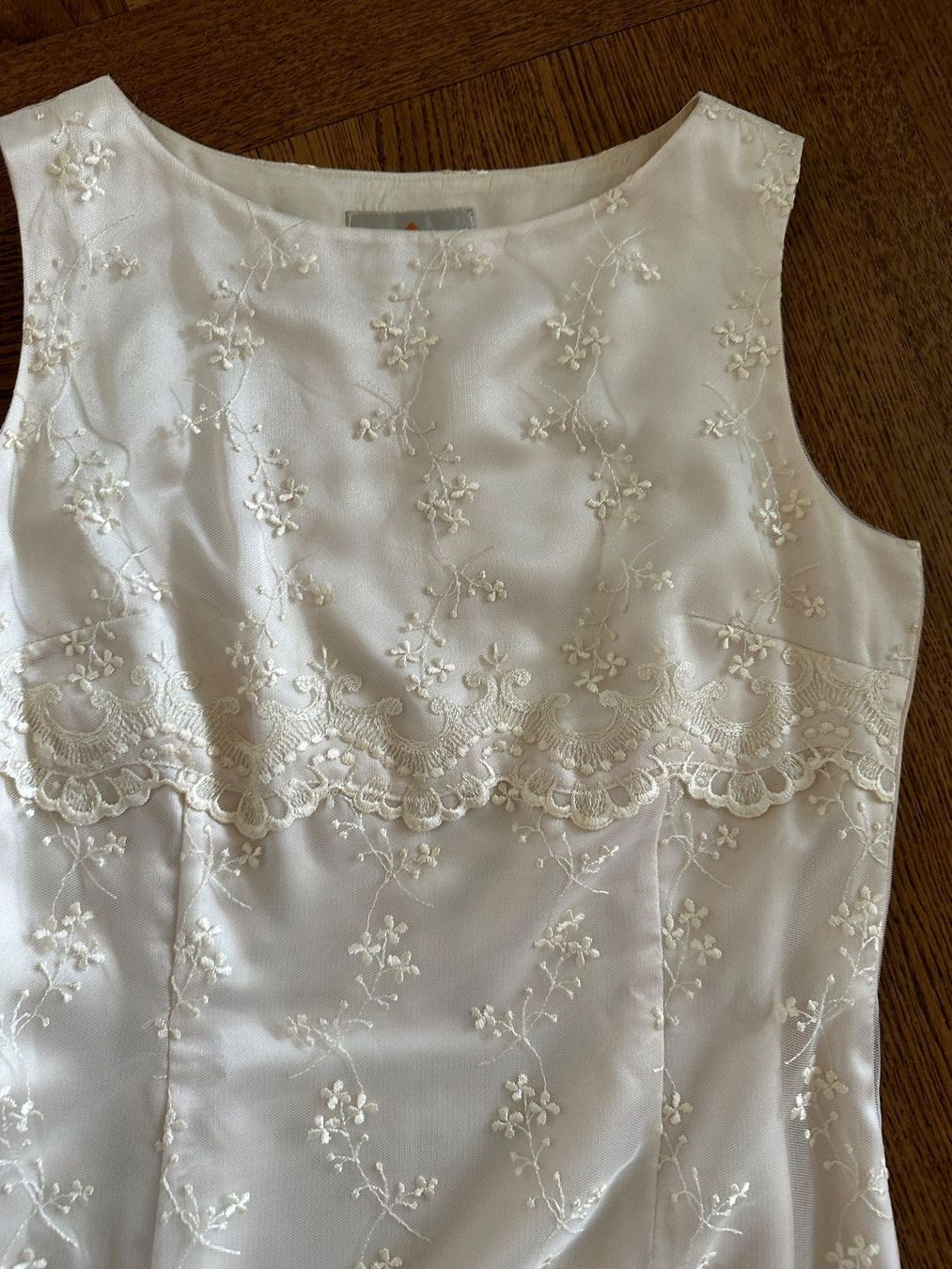 Kleider: Weisses Spitzenkleid – Gebraucht aus Zürich von Koska 2