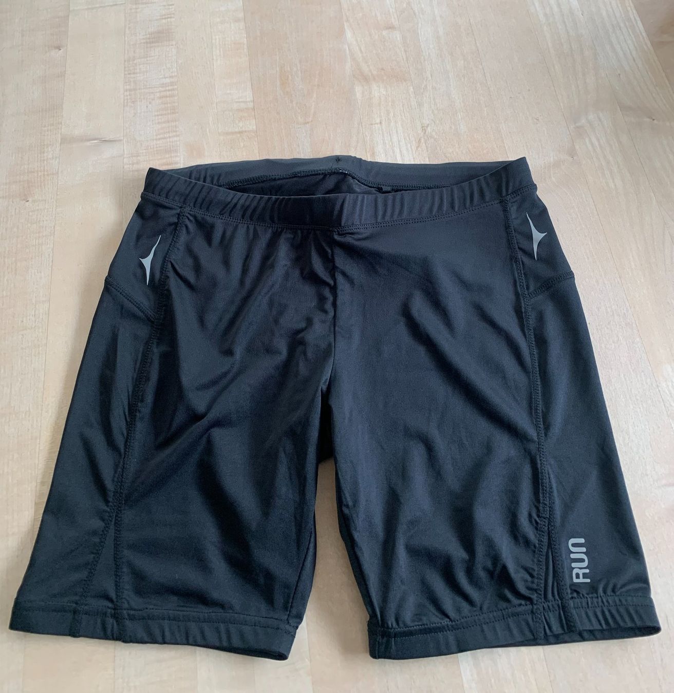 Hosen: Damen-Sporthose crivit Gr.L – Neu (gemäss Beschreibung) aus Azmoos von Verwir64