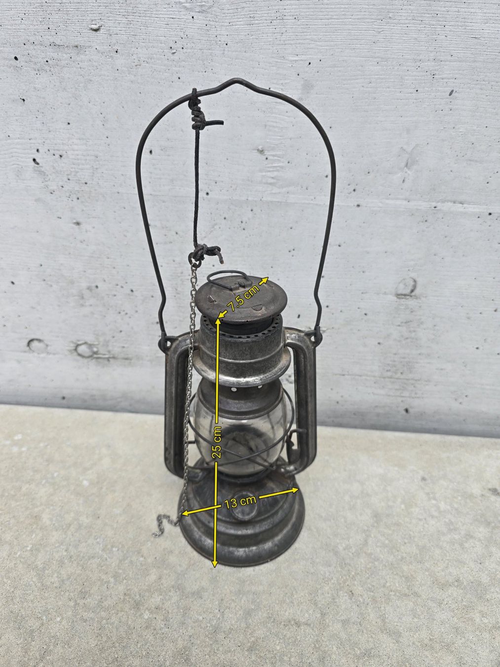 Lampade: Antike BAT 159 Fledermaus Petroleumlampe – Usato da Zofingen venduto da Loop_ReSale 1