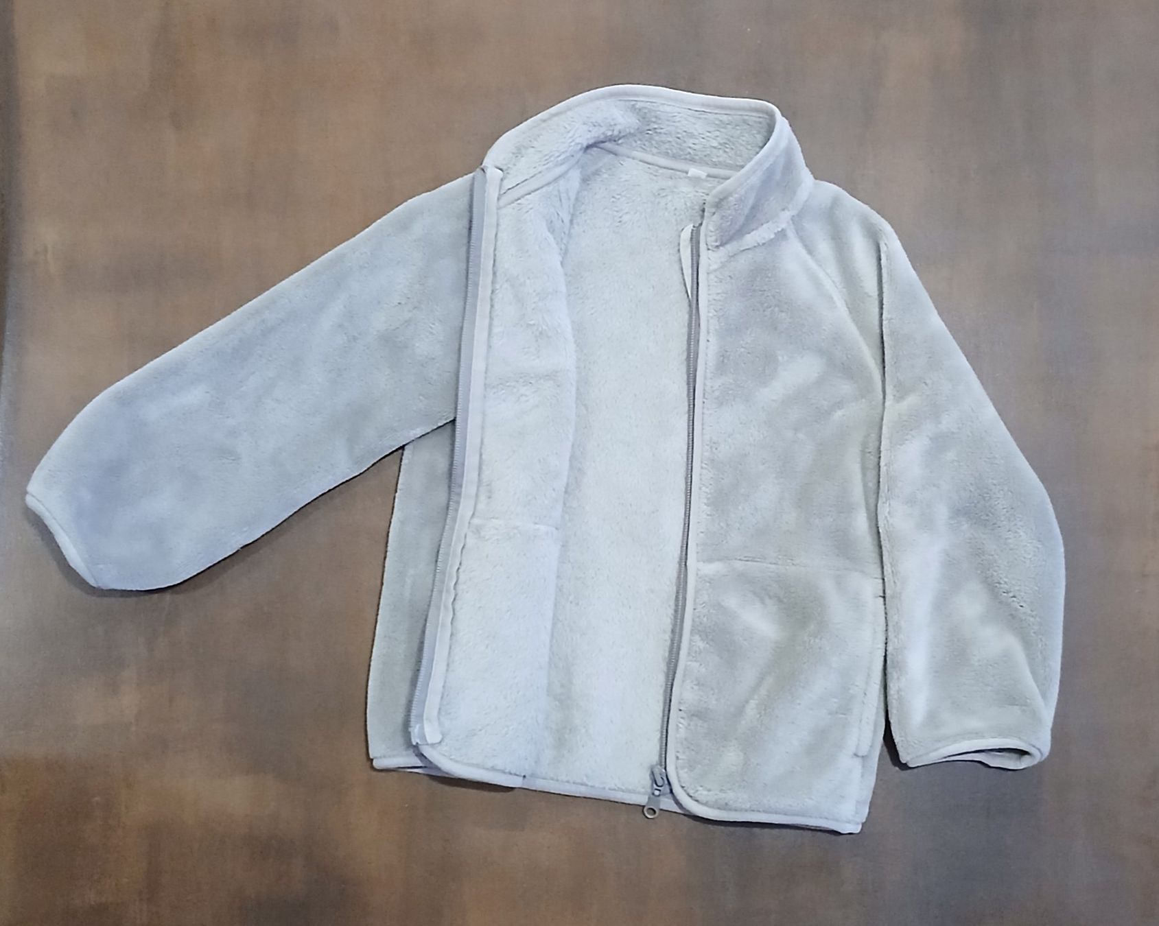 Kleiderpakete & -sets: Kleiderpaket Junge, Grösse 110, Jacke, Regenhose, Pullover – Gebraucht aus Bauma von alphaundomega