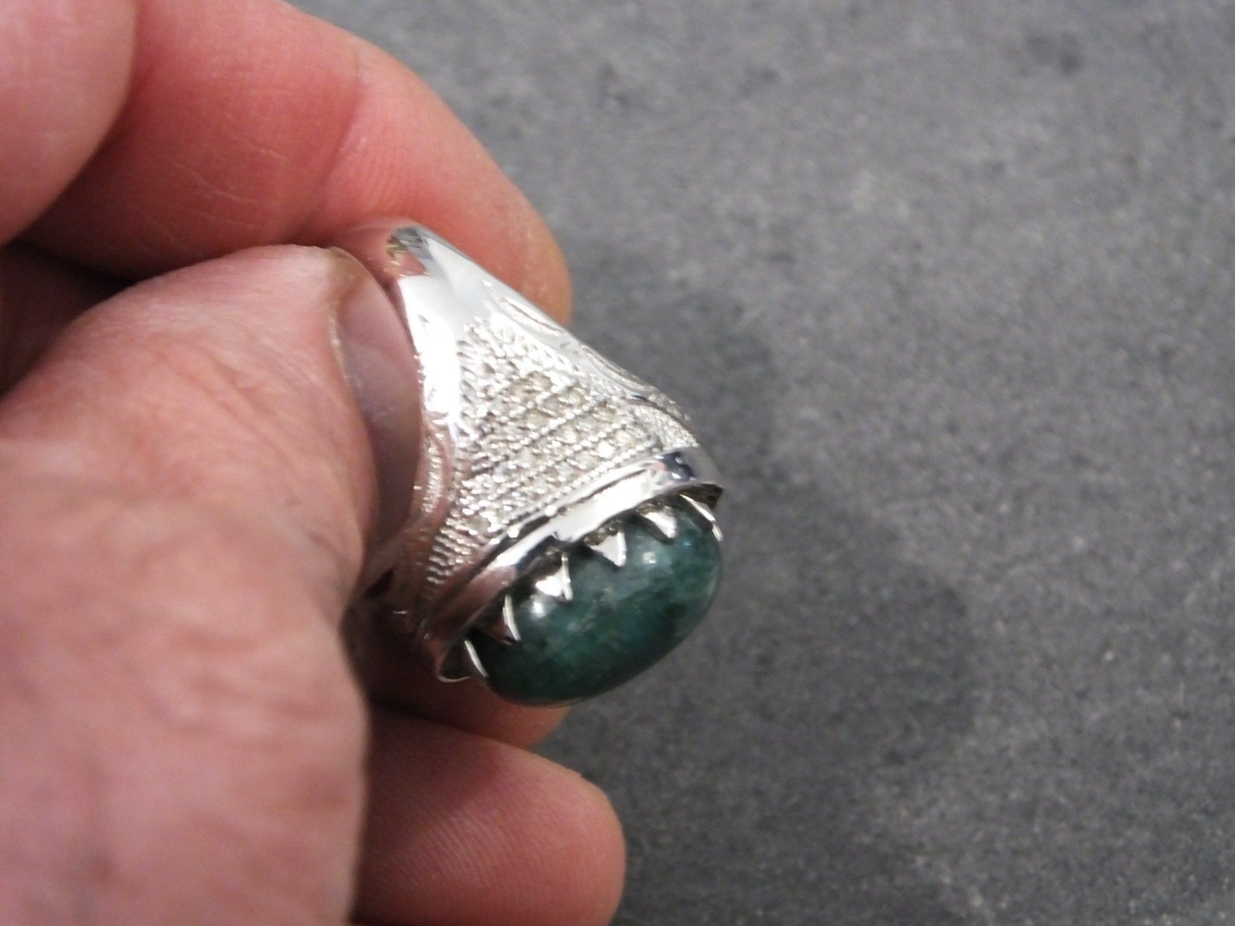 Anelli: Herrenring mit Echtem Emerald Stein – Nuovo (secondo la descrizione) da Unterentfelden venduto da l654321a 1