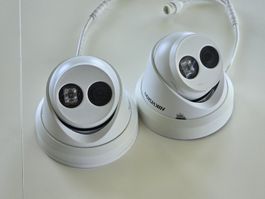 2x caméra PoE Hikvision DS-2CD2385FWD-I 2.8mm