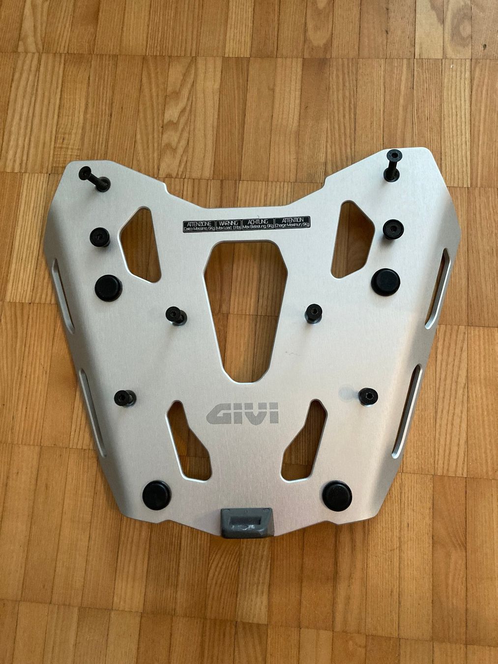 Travi: Givi Alu Topcase Träger – Nuovo (secondo la descrizione) da Fischbach-Göslikon venduto da Schieber58