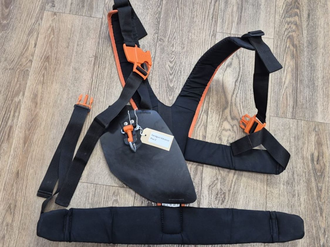 Attrezzatura da arrampicata: Stihl Forstgurt Advance Plus (Nr. 2) – Usato da Niederwil AG venduto da Maeder_AG 7