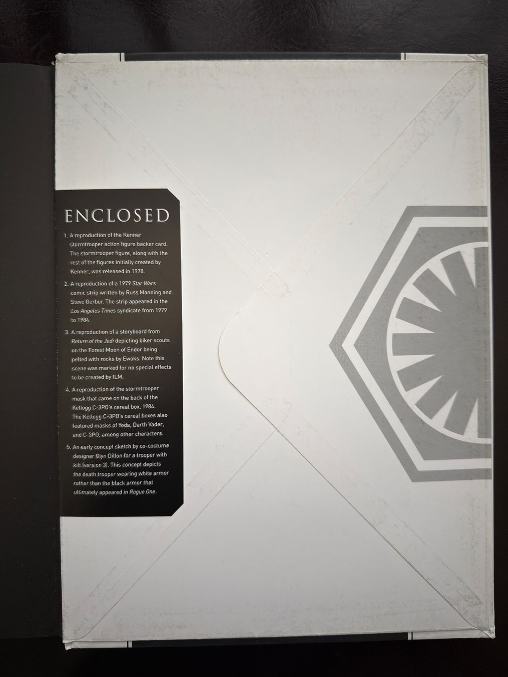 Livres: STAR WARS: Stormtroopers Coffee Table Book – Neuf (Voir description) à Davesco-Soragno par luganoluxuryshop 2