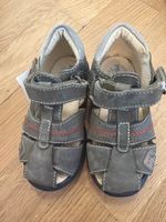 Primigi Sandalen Leder grau Grösse 24 guter Zustand