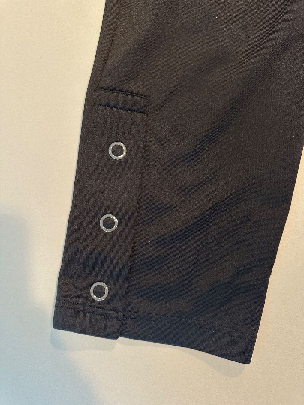 Acne Studios Pantaloni: Acne Studios Hose schwarz, Grösse M – Usato da Bonstetten venduto da Goodbuy1 5