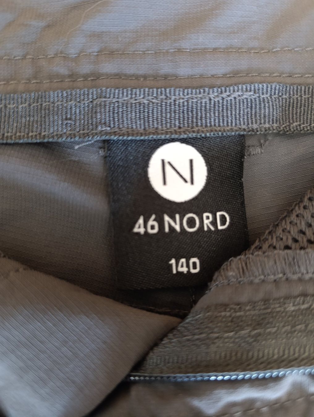 46 Nord Pantaloni: Freizeithose mit Zipp -abnehmbare Beinteile Gr. 140 – Usato da Thundorf venduto da Blitz_Donner 2