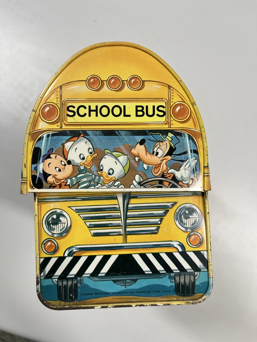 Disney Giocattoli: Sammeln Disney-Köfferchen aus Metall  – Usato da Bern venduto da Bruja007