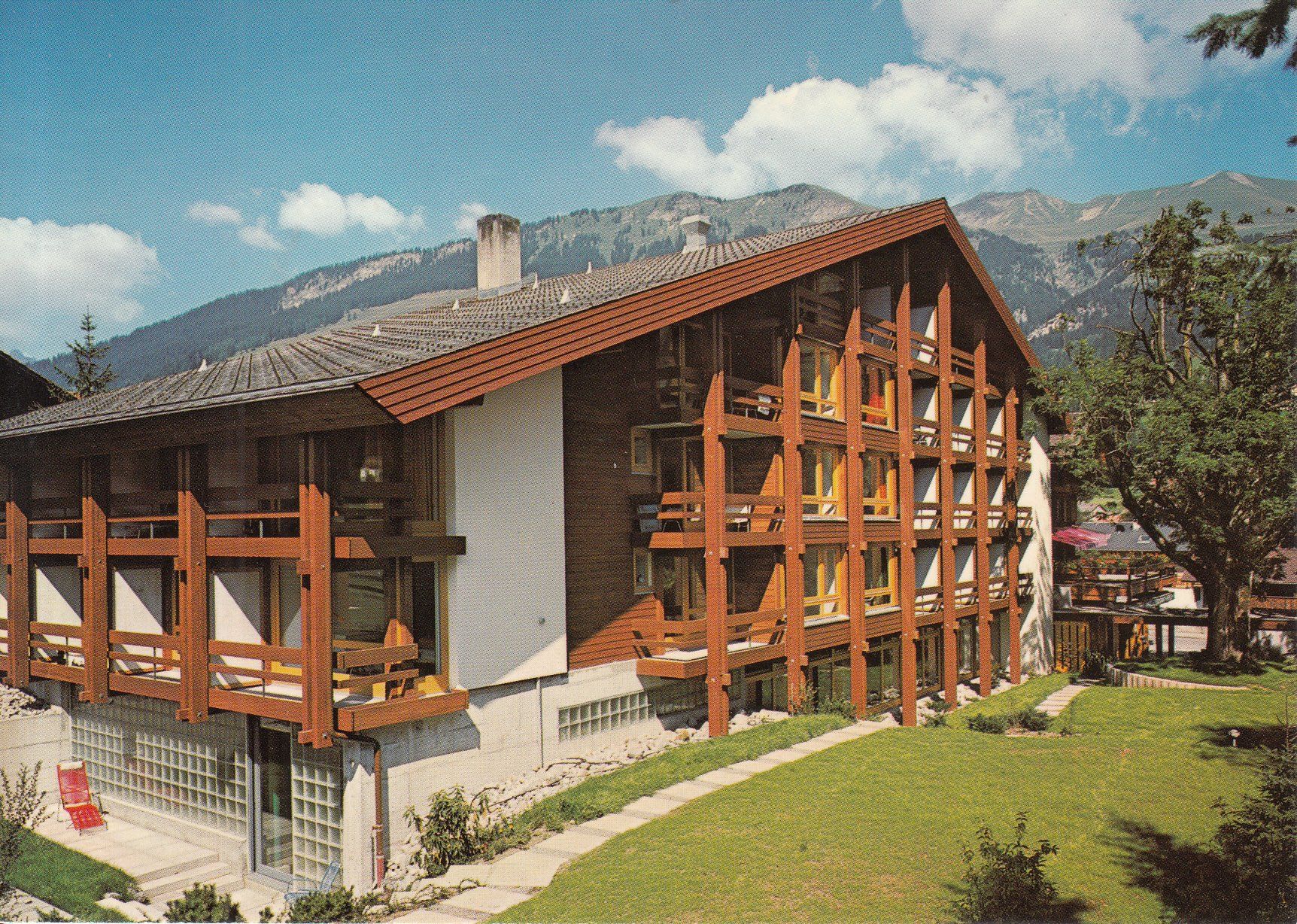 Cartoline postali: Lenk ca. 1975 – Usato da Bürglen TG venduto da StampGraf