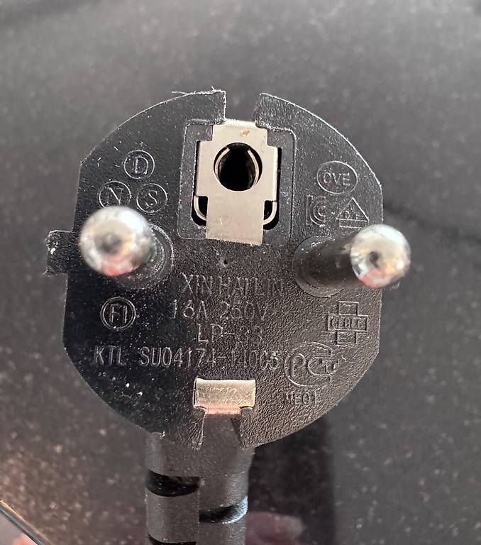 Unità & Adattatore: Original Tesla EU Schuko Adapter (16 A) – Usato da Oftringen venduto da kar_y2tf 2
