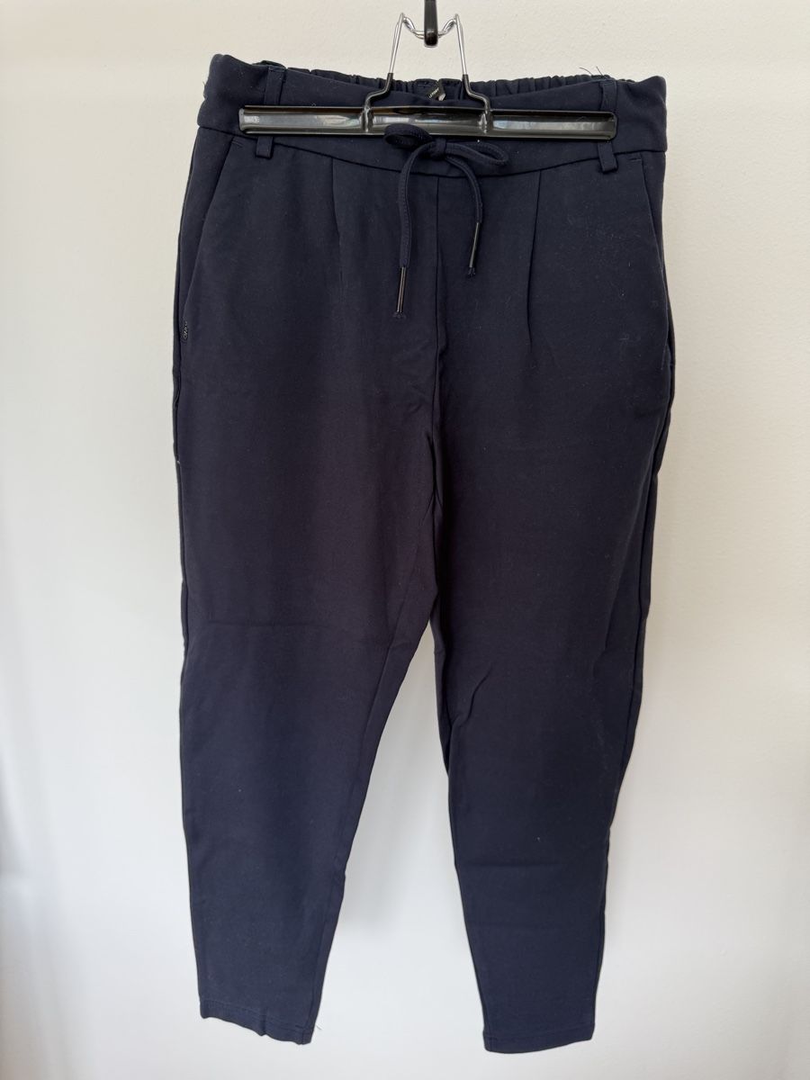 Only Hosen: Dunkelblaue Freizeithose von ONLY, Grösse XS – Gebraucht aus Kriens von MeinKleiderschrank